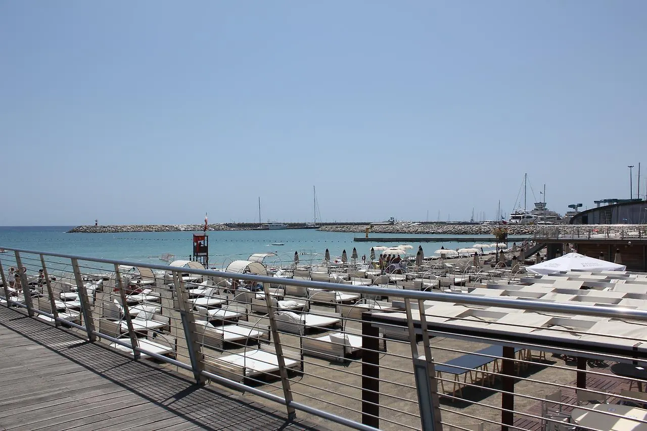 Aparthotel Residence Colibri Family & Bike Loano